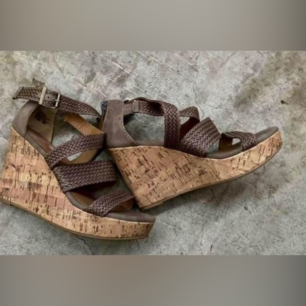 Women’s Wedge Shoes - size 7.5